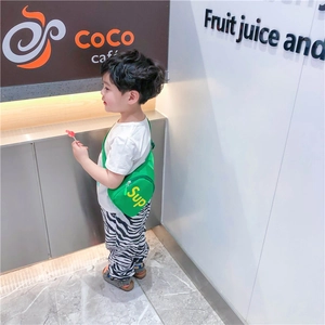 Sac bandoulière enfant en toile verte avec logo Sup jaune et sangle réglable