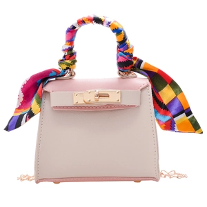Borsa a tracolla bimba rosa e crema con manico in seta e catena in metallo