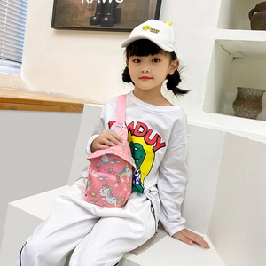 Sac de poitrine licorne rose pour enfants avec bandoulière réglable pour fillettes
