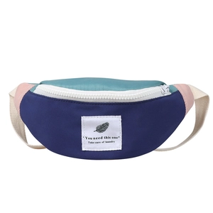 Sac de poitrine enfant color-block avec bandoulière réglable marine et vert