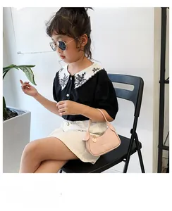 Mini sac à main rose demi-lune pour filles avec pendentif cœur pour l'été