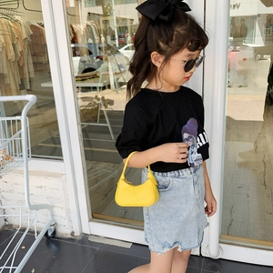 Mini sac croissant jaune vif pour enfants avec poignée supérieure style à la mode