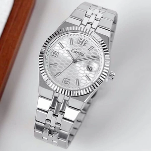 Montre à quartz en acier argenté avec cadran blanc en nid d'abeille et guichet de date