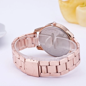 Damenarmbanduhr in Roségold aus Edelstahl mit römischen Ziffern und Diamanten