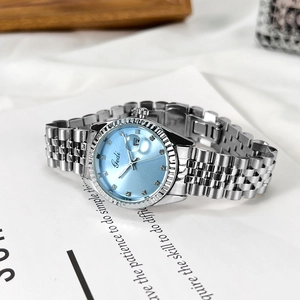 Orologio Gedi in acciaio con quadrante blu ghiaccio, lunetta zigrinata e data