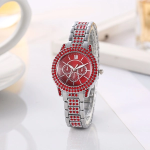 Montre quartz femme élégante avec bracelet métal argenté et strass rouges