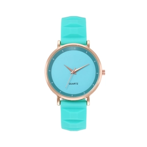 Orologio al quarzo minimalista con cinturino in silicone verde menta e cassa in oro rosa
