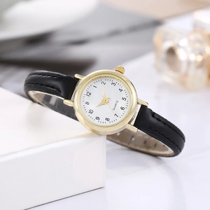 Montre À Quartz Pour Femmes Chiffres Arabes Simples Petit Cadran Rond Boîtier En Alliage Bracelet En Similicuir Élégante Décontractée