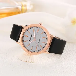 Women Quartz Wristwatch Alloy Case PU Leather Strap Glitter Starry Dial Fashion Casual Round Pointer Watch