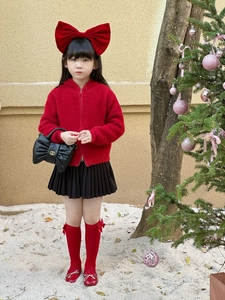 Christmas outfit set for girls with red plush hoodie black pleated skirt and handbag