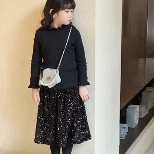 Girl's stylish silver star-shaped pearl handbag with black sequin skirt outfit set