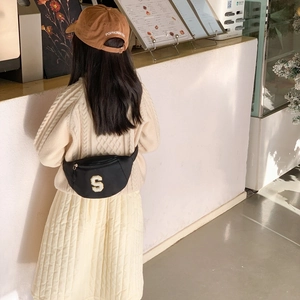 Kids black canvas chest bag with embroidered S letter and stylish matching baseball cap