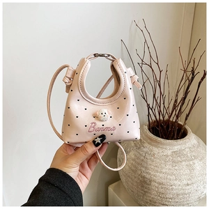 Mini sac rose à motifs cœurs pour enfants avec broderie chiot en peluche et bandoulière