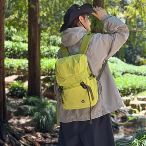 Hellgrüner leichter Outdoor-Rucksack für Kinder und Schüler aus wasserdichtem Material