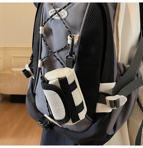 Mini Schlüssel-Etui aus Segeltuch mit Karabiner am Rucksack für die Aufbewahrung