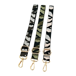 Adjustable 2.5cm camouflage shoulder straps with gold metal hooks for handbags