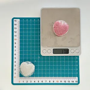 Close-up of sparkling heart rhinestone phone grips weighing 17.8g with 4cm diameter