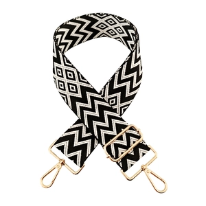 Adjustable 5cm wide shoulder strap with black and white geometric jacquard pattern