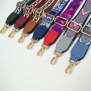 Adjustable wide replacement shoulder straps for crossbody bags with leather and gold clips