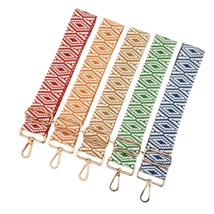 Bandoulière réglable de 5cm en jacquard coloré avec motif tissé géométrique diamant