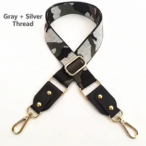 Verstellbarer Camouflage-Taschengurt mit Grau-Silber-Faden und goldenen Haken