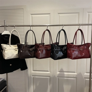 Minimalist vintage glossy patent leather tote bags in five assorted autumn colors