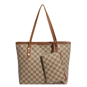 Vintage pattern tote bag set with matching small zipper pouch in beige and brown finish