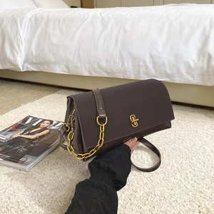 Fashion Retro PU Leather Crossbody Bag With Gold Chain And Turn Lock Women Small Square Shoulder Bag For Daily Commute