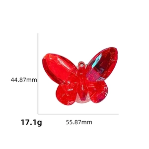 Dimensions détaillées du support papillon en cristal rouge avec marquages de taille précis