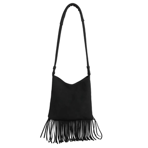 Sac bandoulière noir style bohème avec de longues franges et une fine bandoulière
