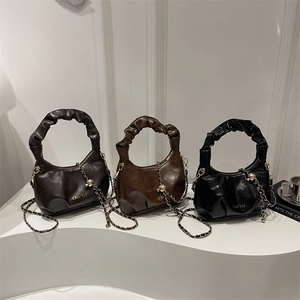Women Shoulder Bag PU Leather Ruched Handle Cloud Dumpling Shape Metal Chain Strap Crossbody Bag Elegant Casual Versatile