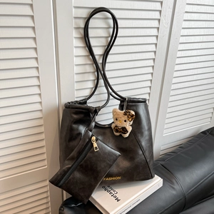 Large capacity black PU leather tote bag with leopard charm and fashion text print