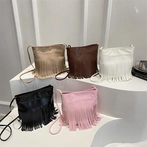 Women Retro Tassel Crossbody Bag PU Leather Bohemian Style Minimalist Small Shoulder Bag With Long Tassels Magnetic Clasp