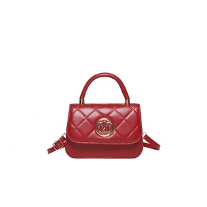 Petit sac bandoulière matelassé rouge avec logo M doré et bandoulière réglable