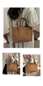 Dettaglio di una borsa tote marrone con texture a quadrifoglio e manico tondo