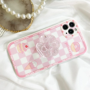 Coque de téléphone à carreaux roses avec support patte de chat et motifs de desserts