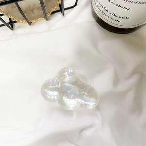 Support de téléphone en forme de nuage iridescent avec fini arc-en-ciel transparent