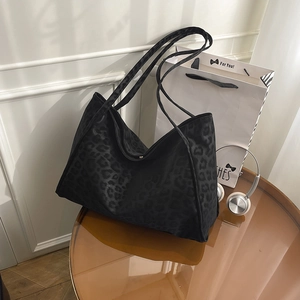 Chic black leopard print tote bag for women, large capacity shoulder bag for daily casual use