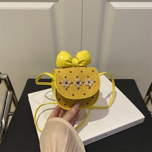 Mini sac bandoulière jaune avec nœud, pois et détails floraux pour petites filles