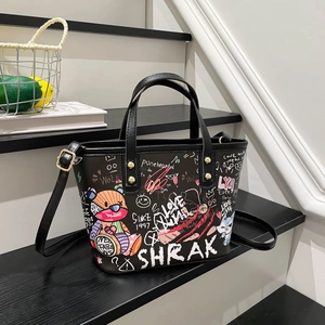 Sac fourre-tout noir à motif graffiti ours avec bandoulière réglable et amovible