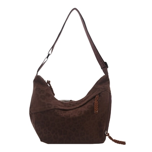 Retro brown leopard embossed large capacity hobo shoulder bag for daily commuting