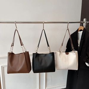 Fashion PU Leather Large Capacity Tote Bag And Crossbody Bag With Golden Chain Commute Casual Style For Women