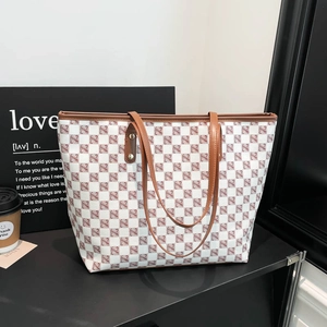 Grande borsa tote retrò a quadri con manici in pelle marrone e dettagli rivetti