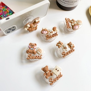 Supports pliables pour téléphone en forme d'ours et de cœur 3D sur fond blanc