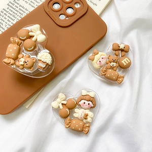 Cute heart-shaped phone grip with 3D resin bear and candy charms in cream brown