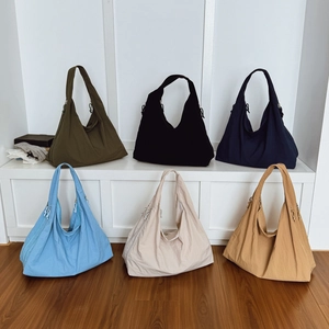 Large Capacity Hobo Shoulder Bag Minimalist Nylon Fabric Tote For Women Casual Commuter Street Trendy Crossbody
