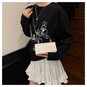 White glossy leather chain handbag with metal handle and min logo on the front