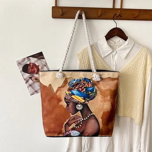 Grande borsa tote vintage in tela con stampa artistica africana e manici in corda di cotone