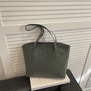 Green leopard print suede tote bag for women with large capacity and shoulder straps