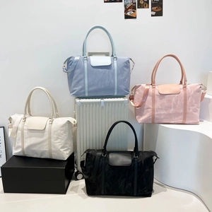 Large Capacity Travel Duffel Bag Wrinkled Texture Waterproof PU Leather Handbag Women Fitness Gym Weekend Trip